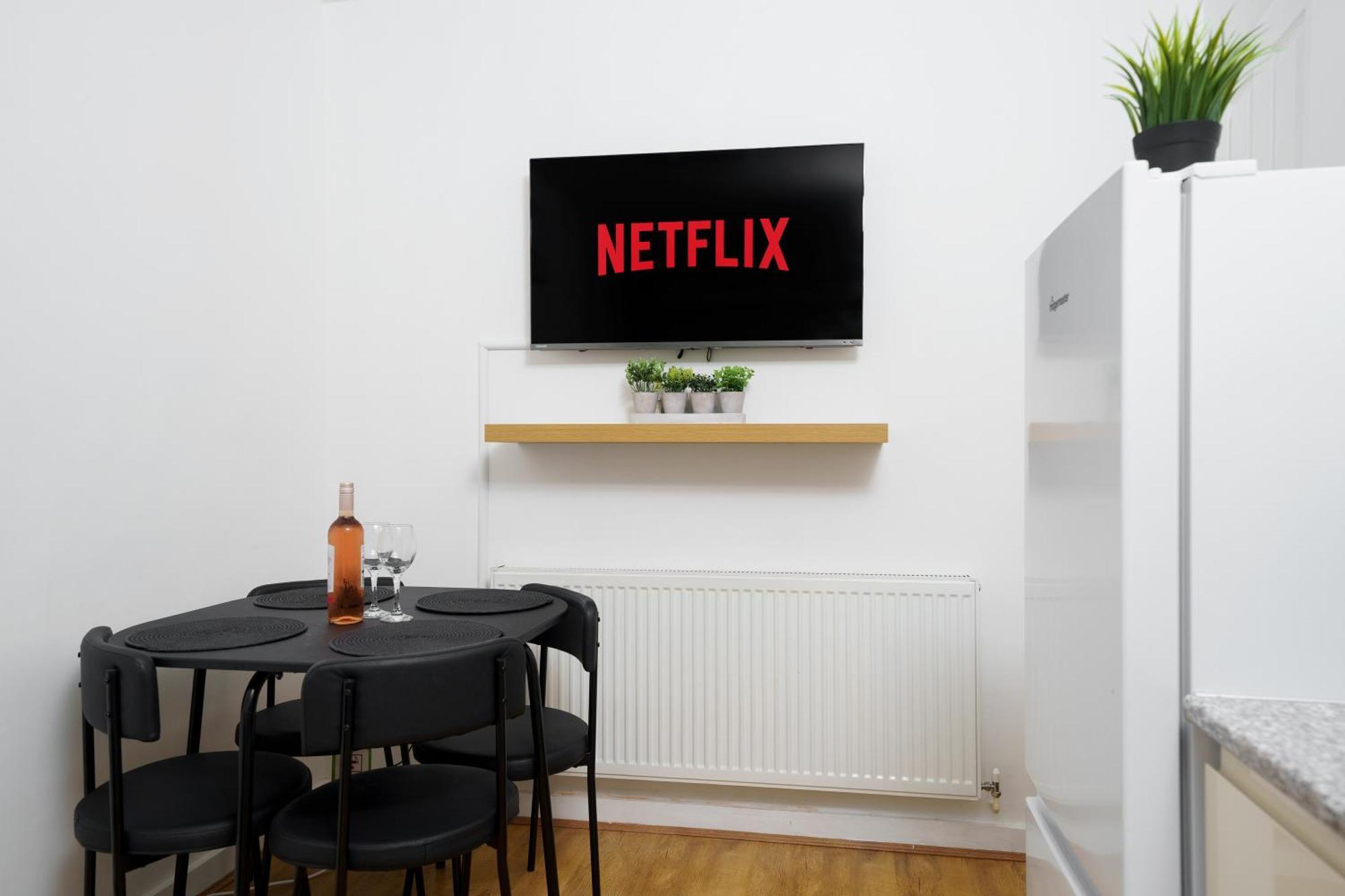 Cozy 2-Bed Garden Flat, With Free Private Parking, Wembley Lägenhet London Exteriör bild