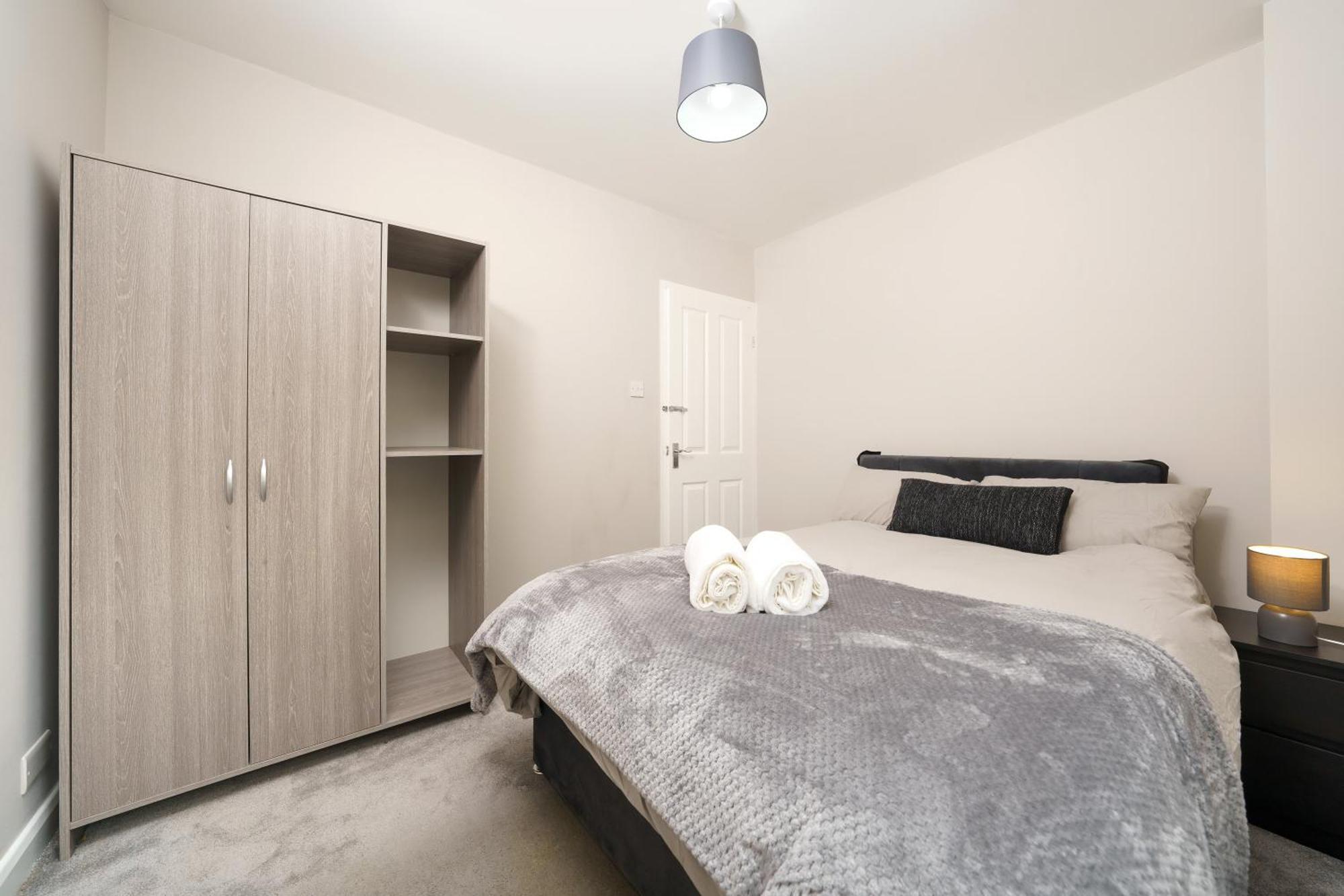 Cozy 2-Bed Garden Flat, With Free Private Parking, Wembley Lägenhet London Exteriör bild